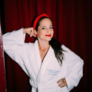 Bademantel Caroline Athanasiadis - Kabarett Frottee